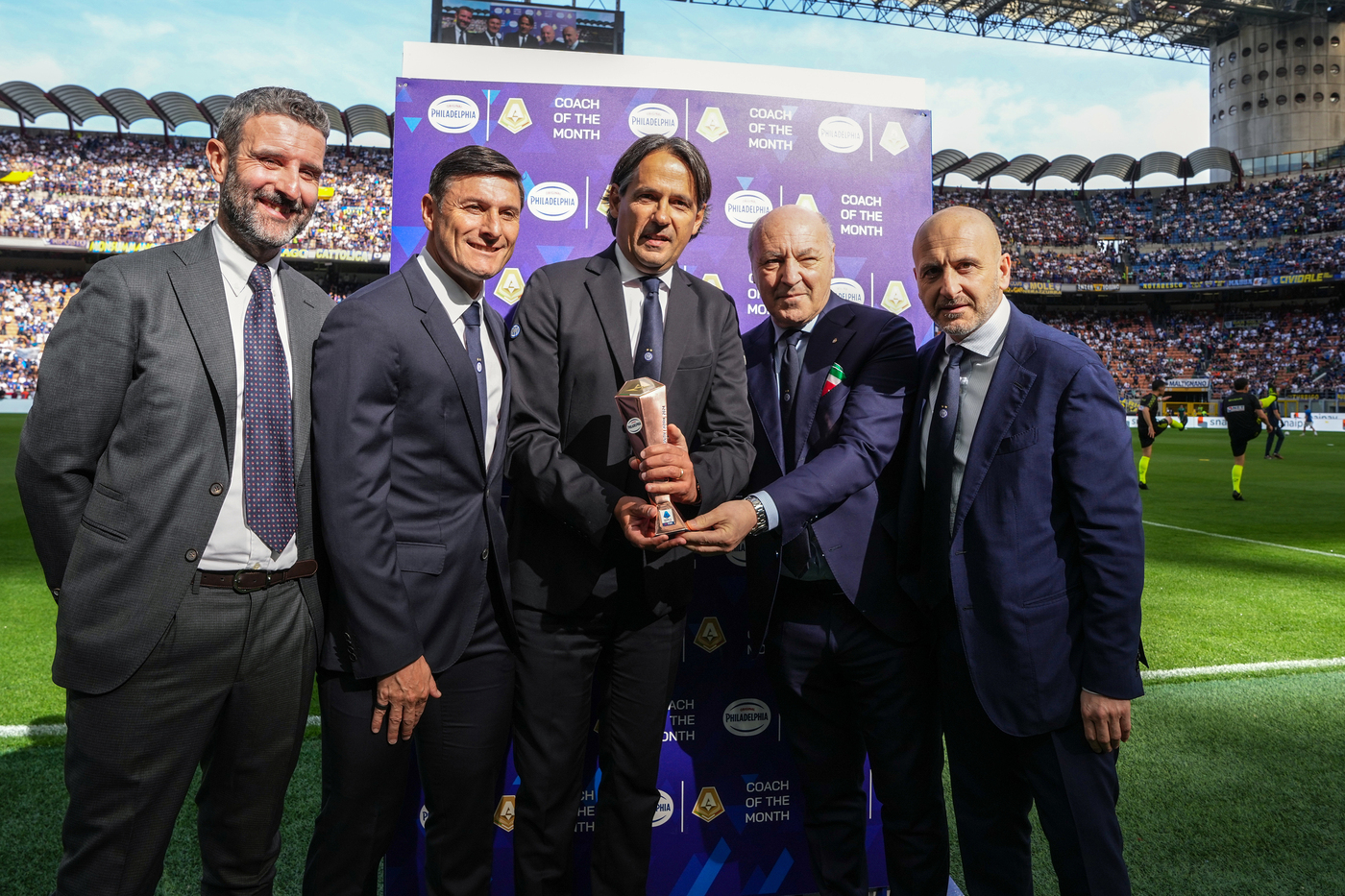 Javier Zanetti, Simone Inzaghi, Giuseppe Antonello, Piero Ausilio in scena nel giorno della premiazione dello scudetto dell'Inter