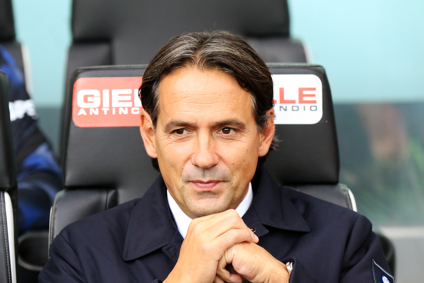 L'allenatore dell'Inter Simone Inzaghi in panchina nella trasferta di Udine