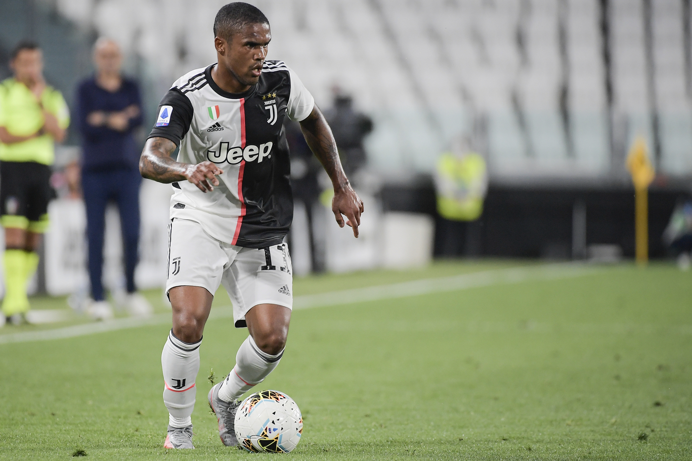 Douglas Costa