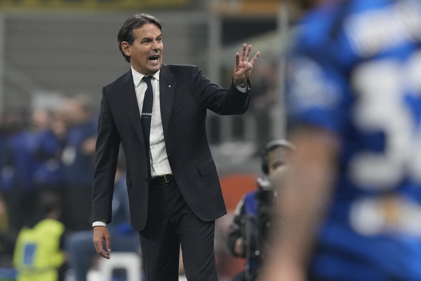 L'allenatore dell'Inter Simone Inzaghi a bordo panchina durante la sfida di Serie A contro la Juventus