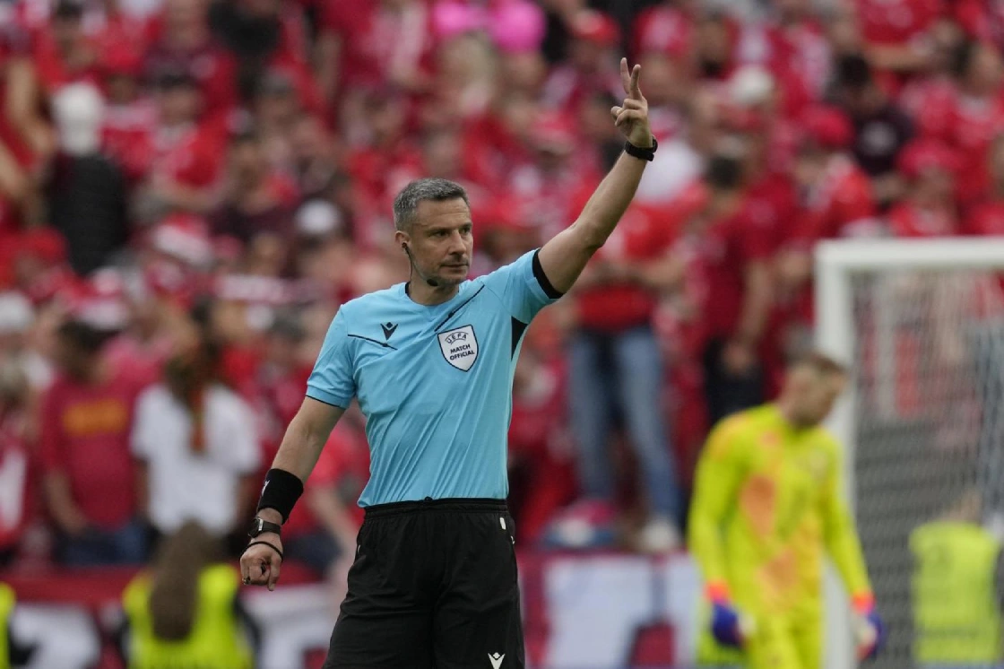 Slavko Vinčić Leverkusen Inter arbitro Champions League 2024-2025