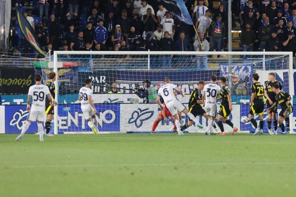 nerazzurrisiamonoi-como-inter-cronaca-tabellino-serie-a-2024-2025