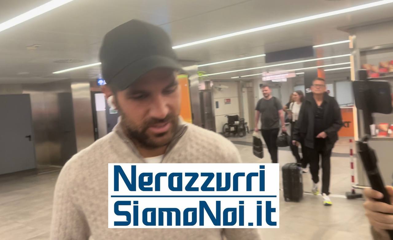Fabregas all'aeroporto di Linate (5 giugno 2025)