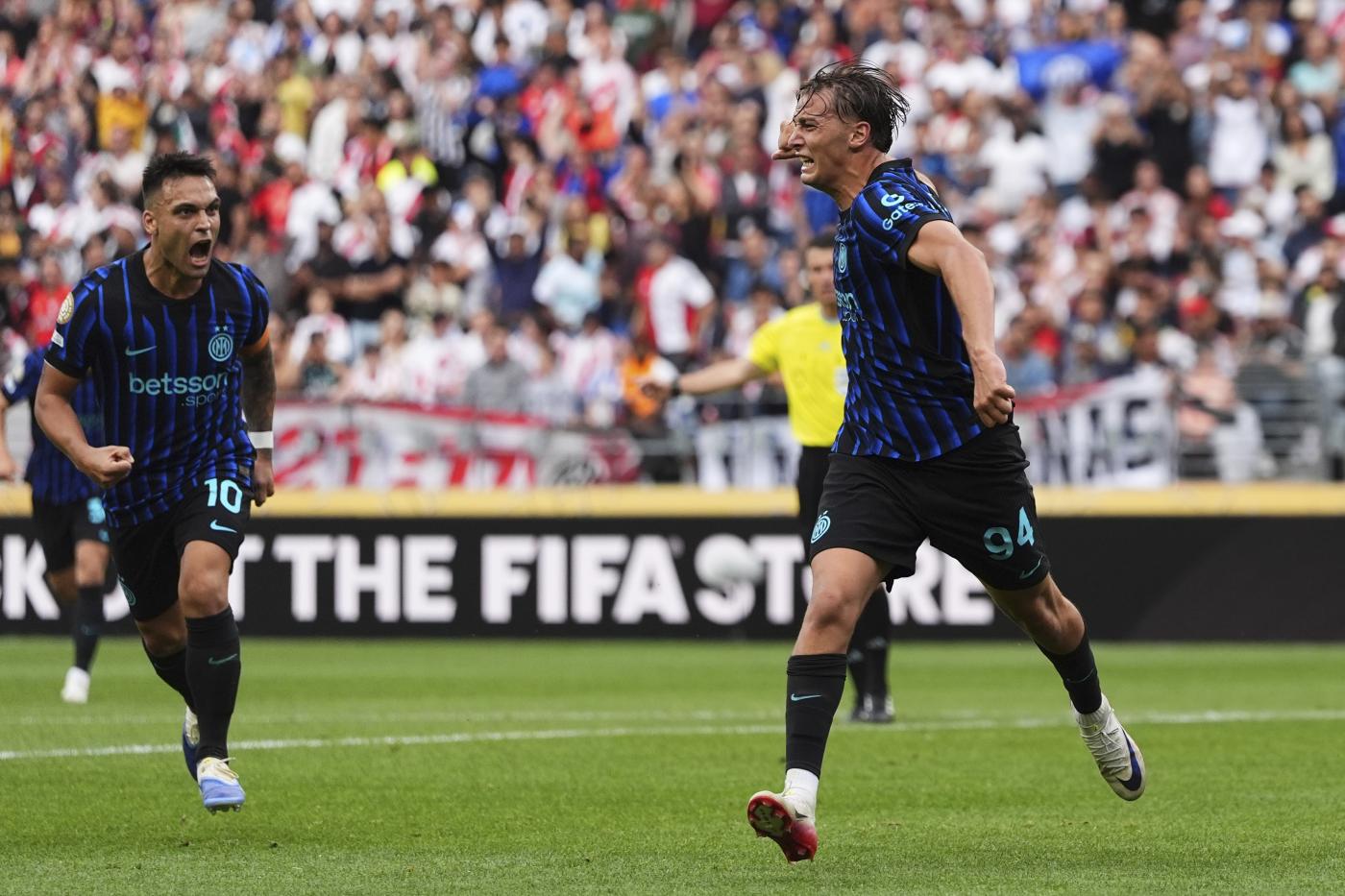 Lautaro Martinez e Pio Esposito Inter