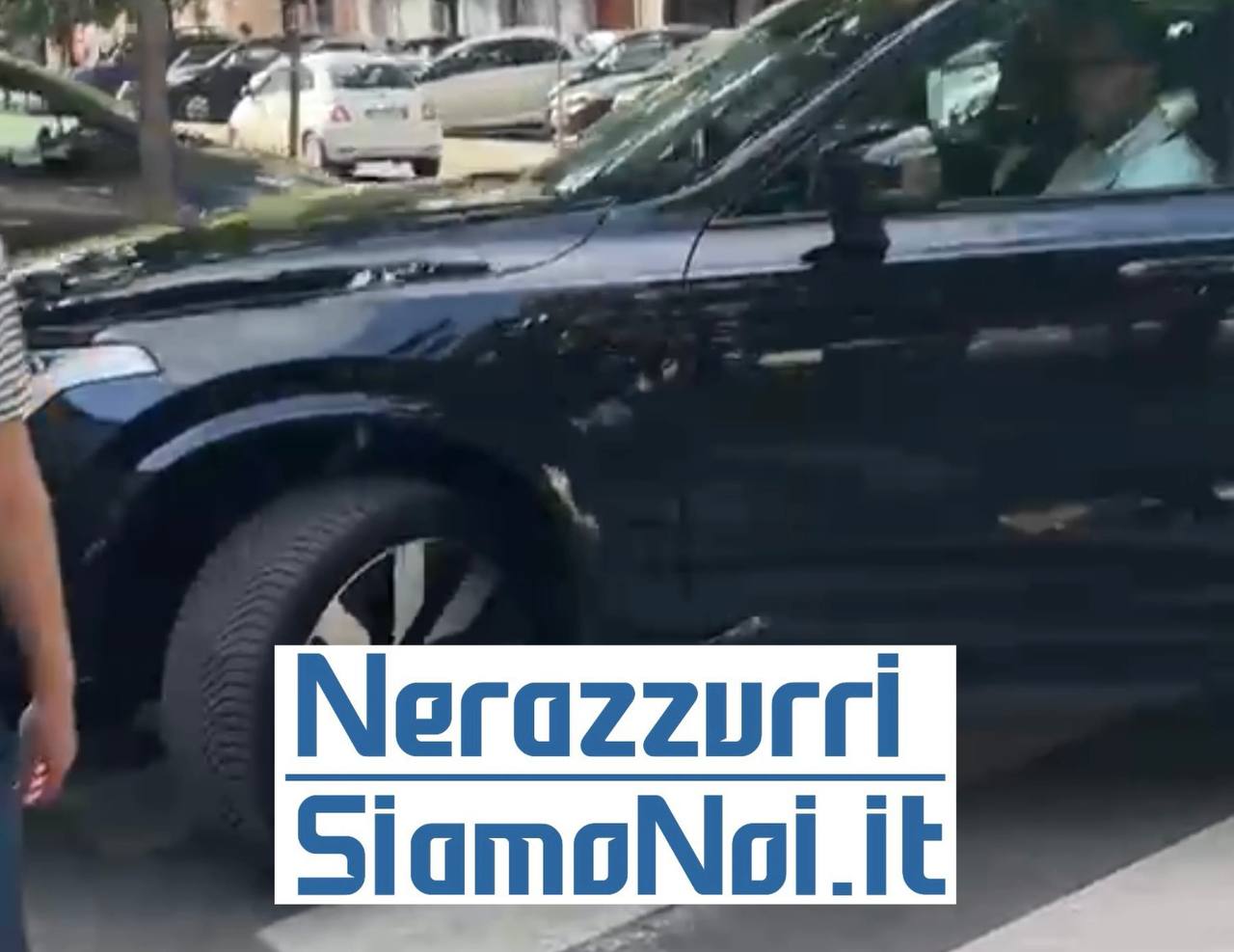 Simone Inzaghi in auto