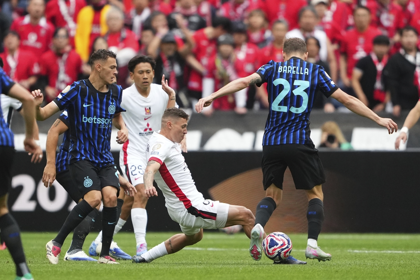 nerazzurrisiamonoi-asllani-barella-inter-urawa-red-diamonds