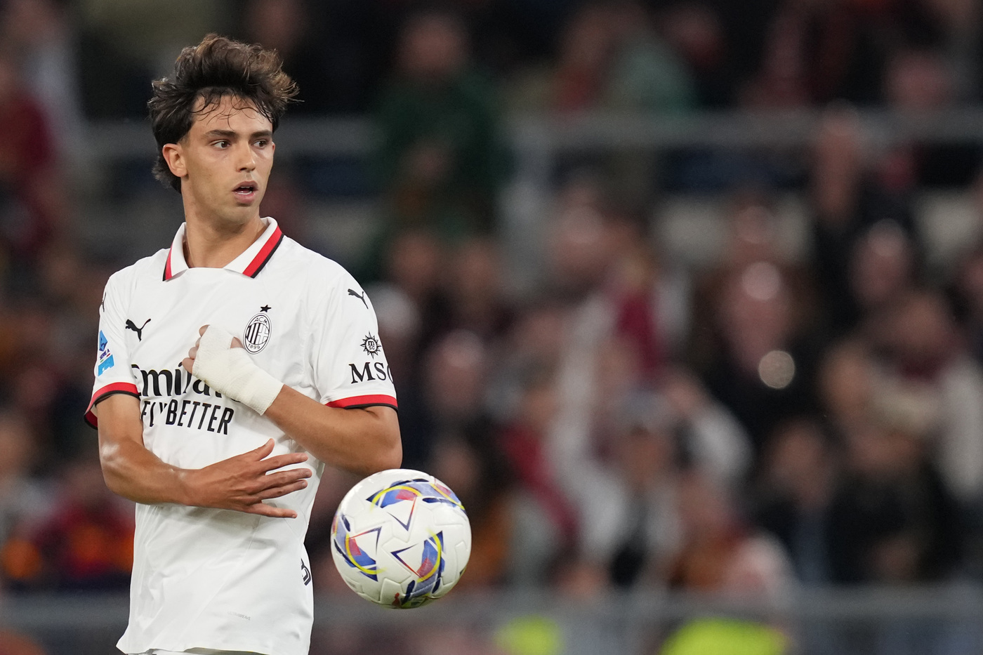 L'attaccante Joao Felix in campo con la maglia del Milan Nerazzurrisiamonoi.it