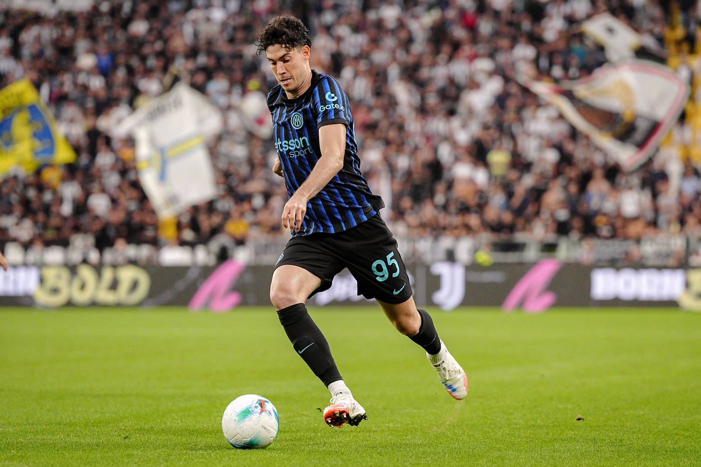 Alessandro Bastoni Juventus Inter