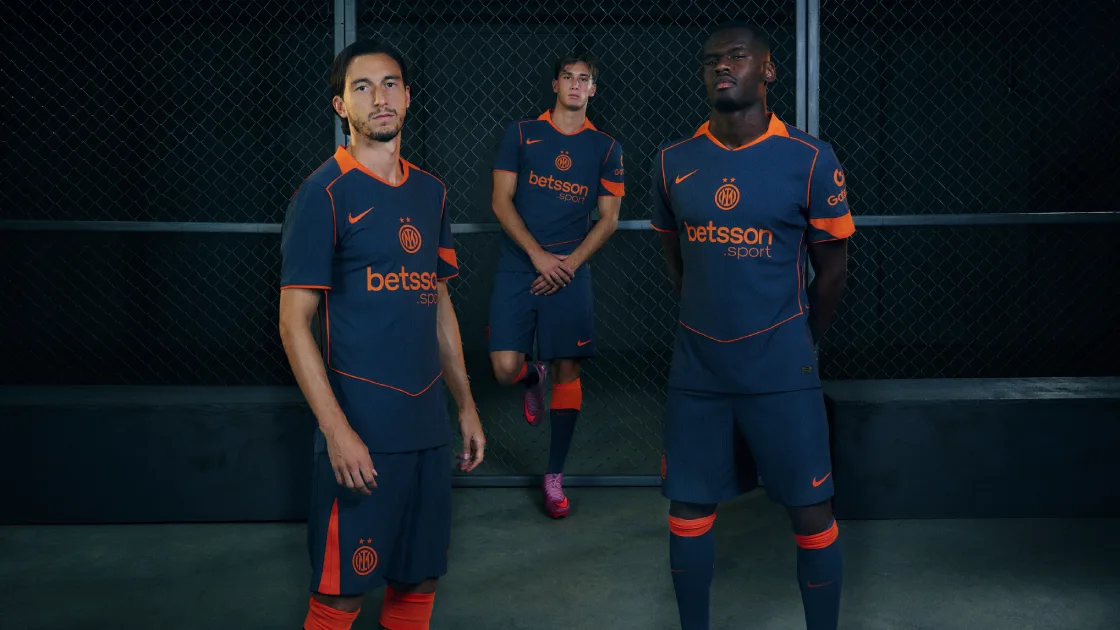 Inter Terzo Kit 2025-2026