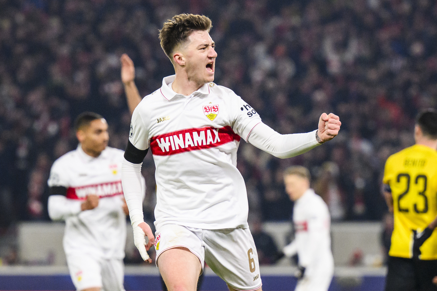 Il centrocampista dello Stoccarda Angelo Stiller esulta per un gol segnato Nerazzurrisiamonoi.it