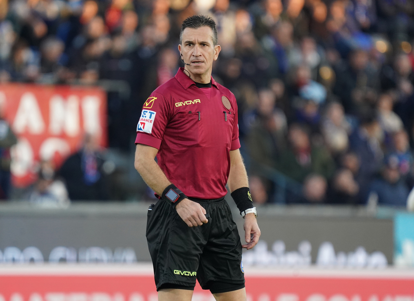 L'arbitro Daniele Doveri durante la direzione di Pisa-Parma in Serie A Nerazzurrisiamonoi.it
