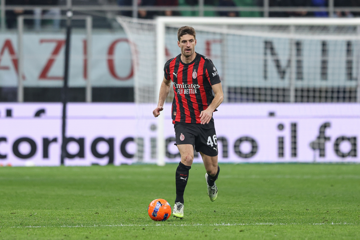 nerazzurrisiamonoi-infortunio-gabbia-milan-inter Matteo Gabbia in campo durante Milan-Lecce Nerazzurrisiamonoi.it