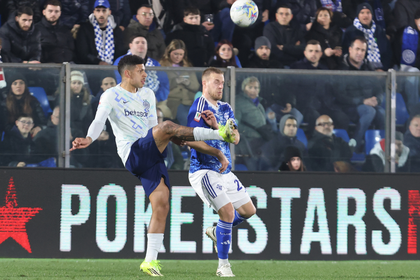 nerazzurrisiamonoi-luis-henrique-como-inter-postpartita Luis Henrique in campo durante Como-Inter Nerazzurrisiamonoi.it