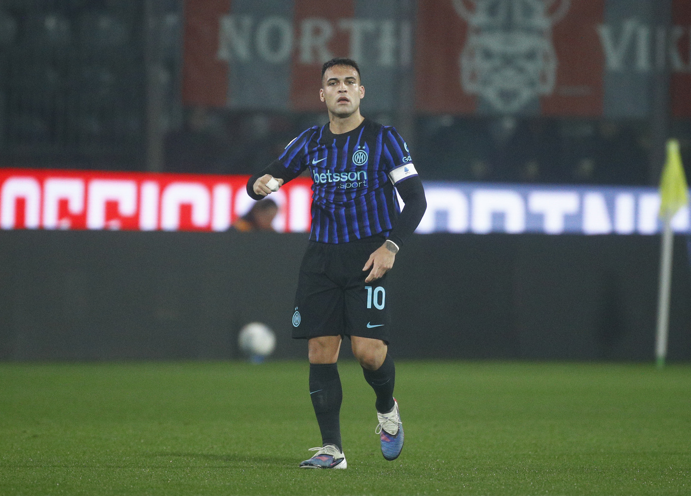 nerazzurrisiamonoi-qui-appiano-a-lavoro-solo-lautaro-e-mkhitaryan