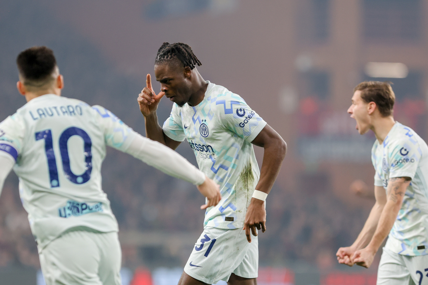 nerazzurrisiamoi-bisseck-e-lautaro-a-parte-e-out-col-cagliari.