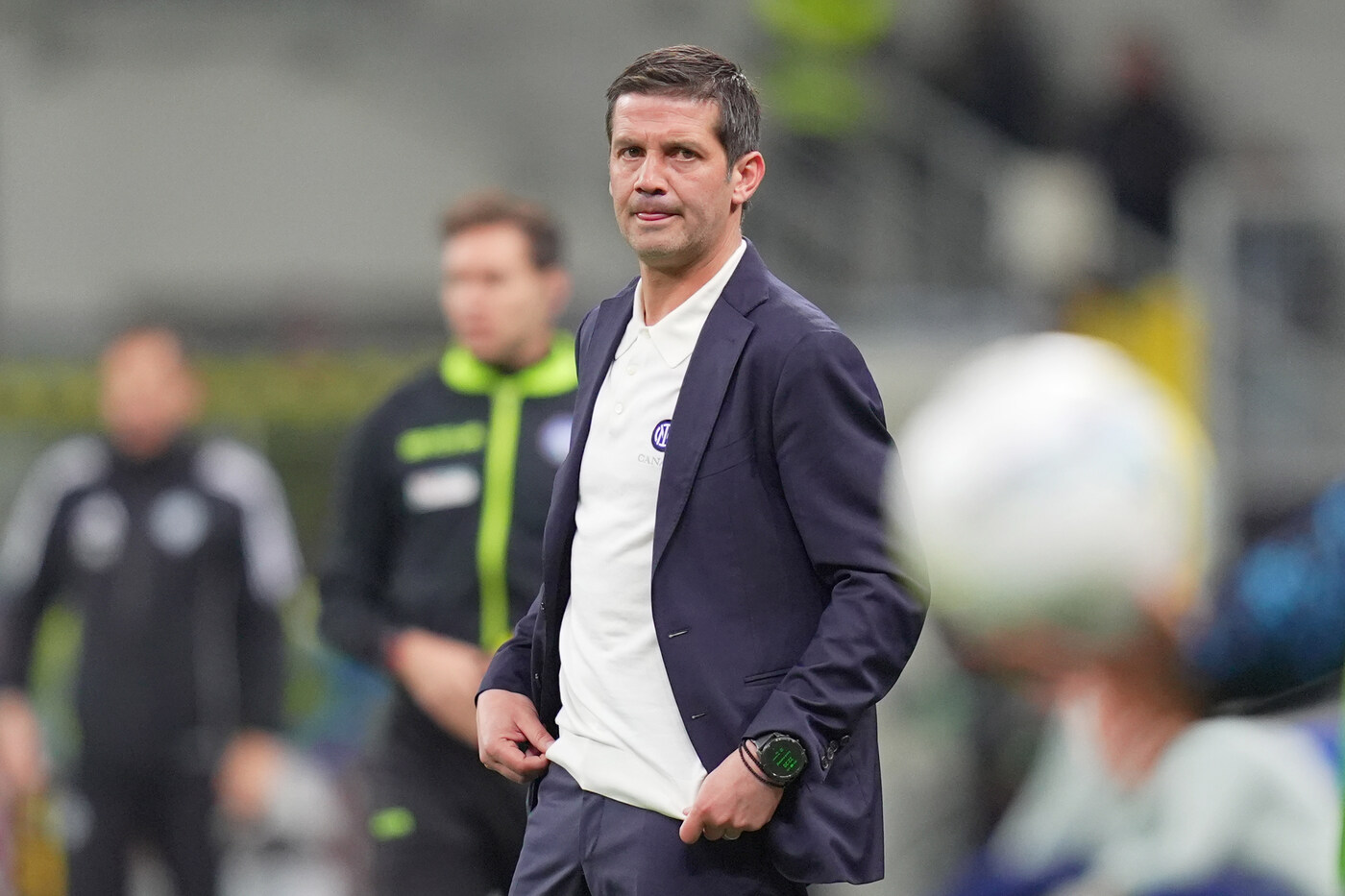 Il tecnico dell'Inter Cristian Chivu durante la semifinale di ritorno di Coppa Italia contro il Como al Meazza Nerazzurrisiamonoi.it