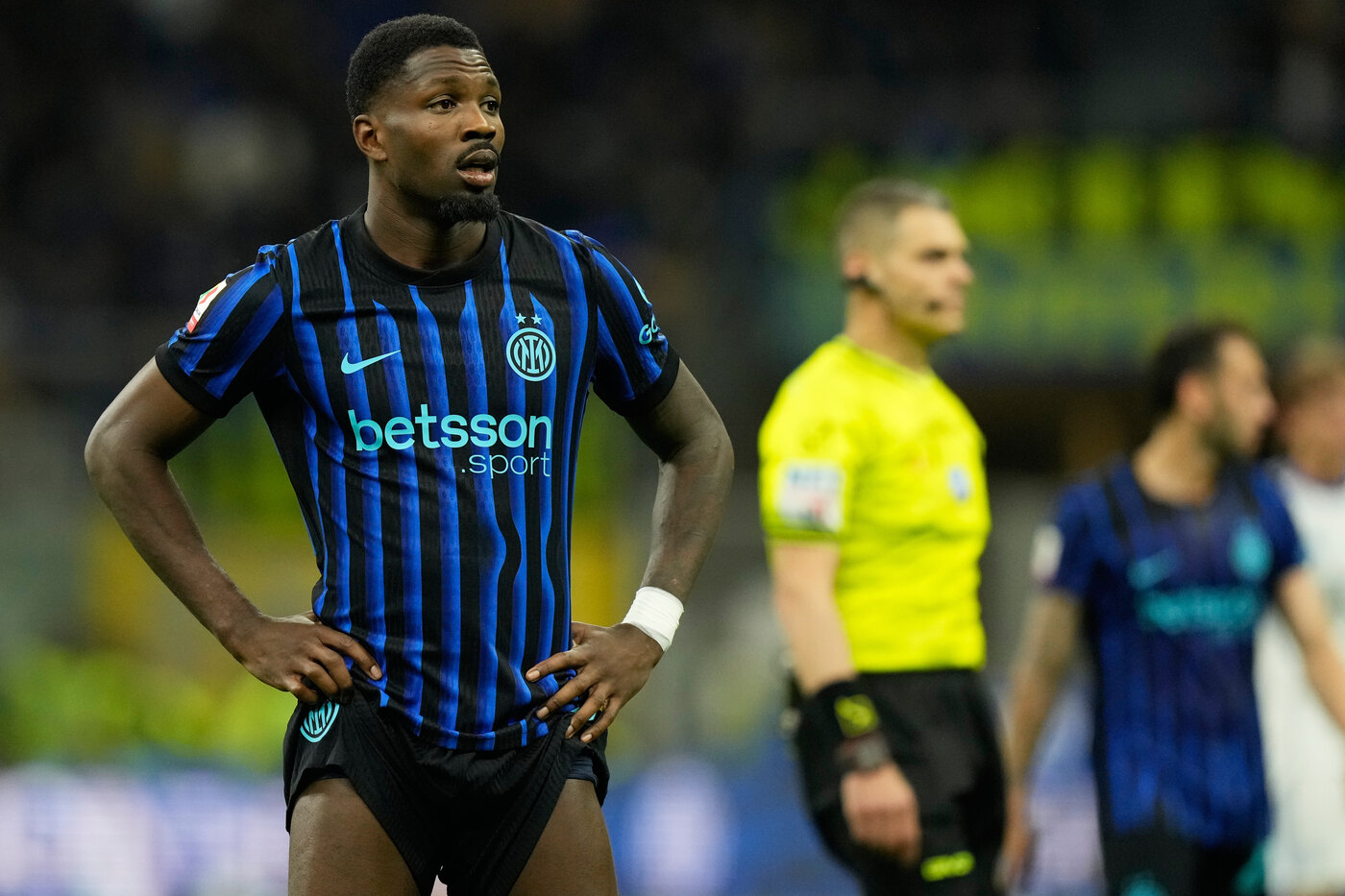 L'attaccante dell'Inter Marcus Thuram in campo durante Inter-Como di Coppa Italia Nerazzurrisiamonoi.it