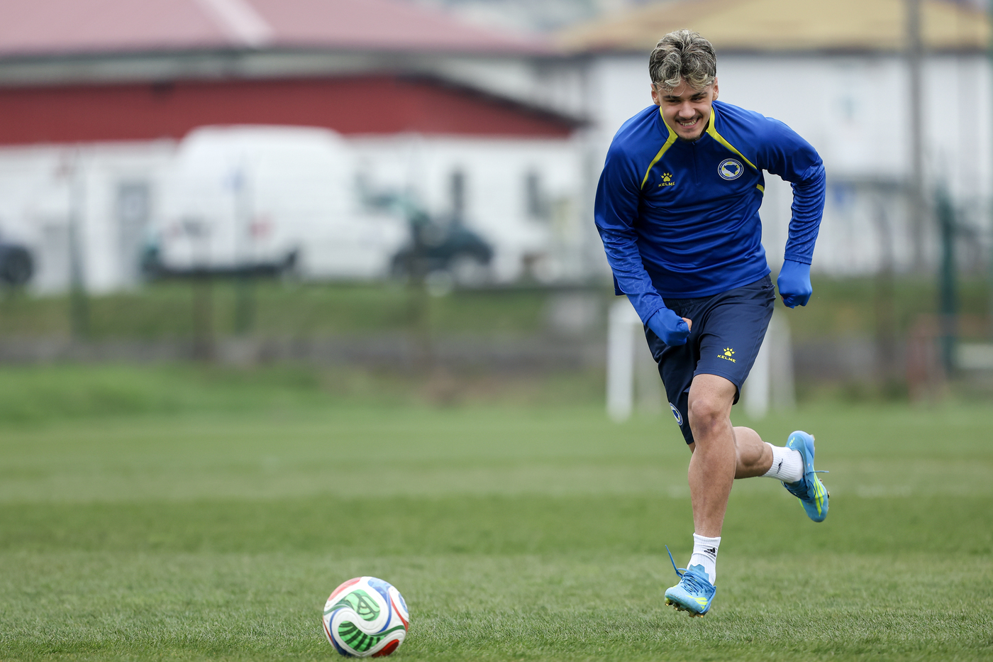 Allenamento della squadra della Bosnia in vista della finale dei playoff per la qualificazione ai Mondiali contro l'Italia a Sarajevo nerazzurrisiamoi-alajbegovic-strizza-l-occhio-all-italia-inter-compresa