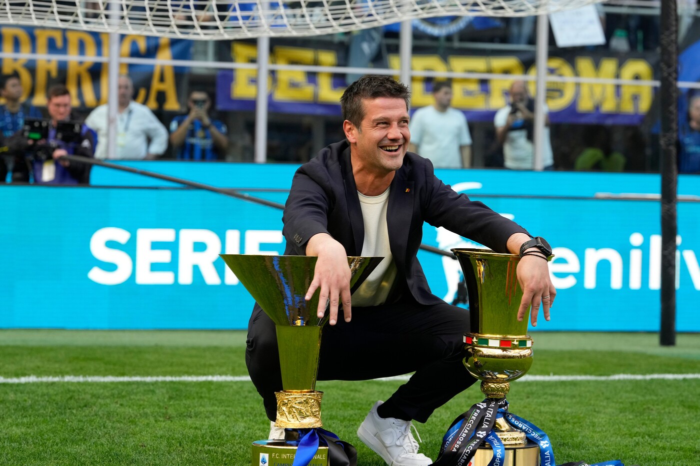 Inter-dalla-frenesia-alla-calma-apparente-si-attende-l-annuncio-di-chivu