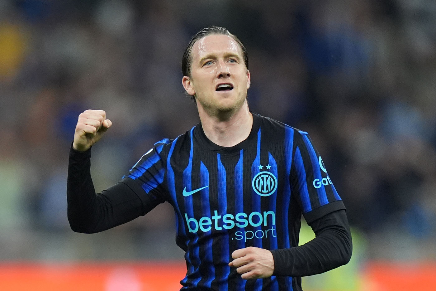Piotr Zielinski esulta dopo un gol segnato con la maglia dell'Inter Nerazzurrisiamonoi.it